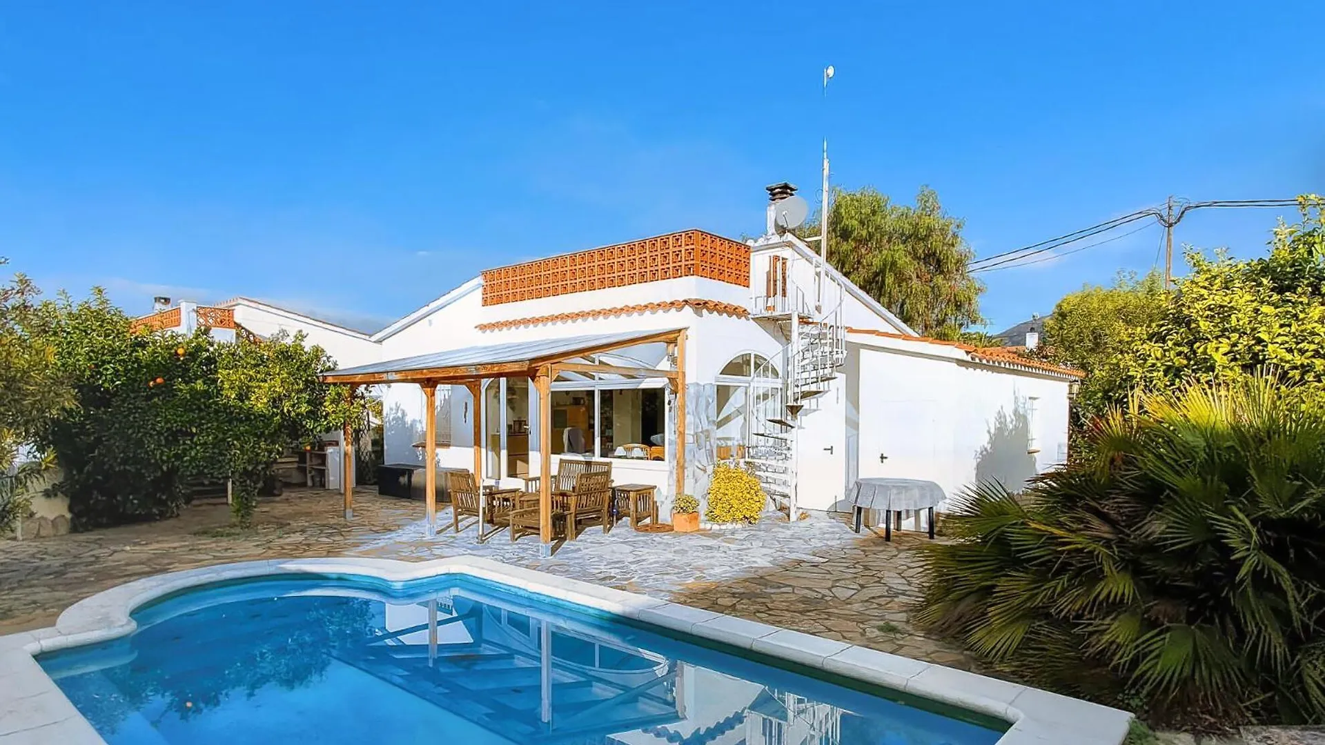 Villa Segria 8 Roses Holiday home